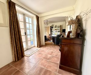 Photo 27- click for photo gallery